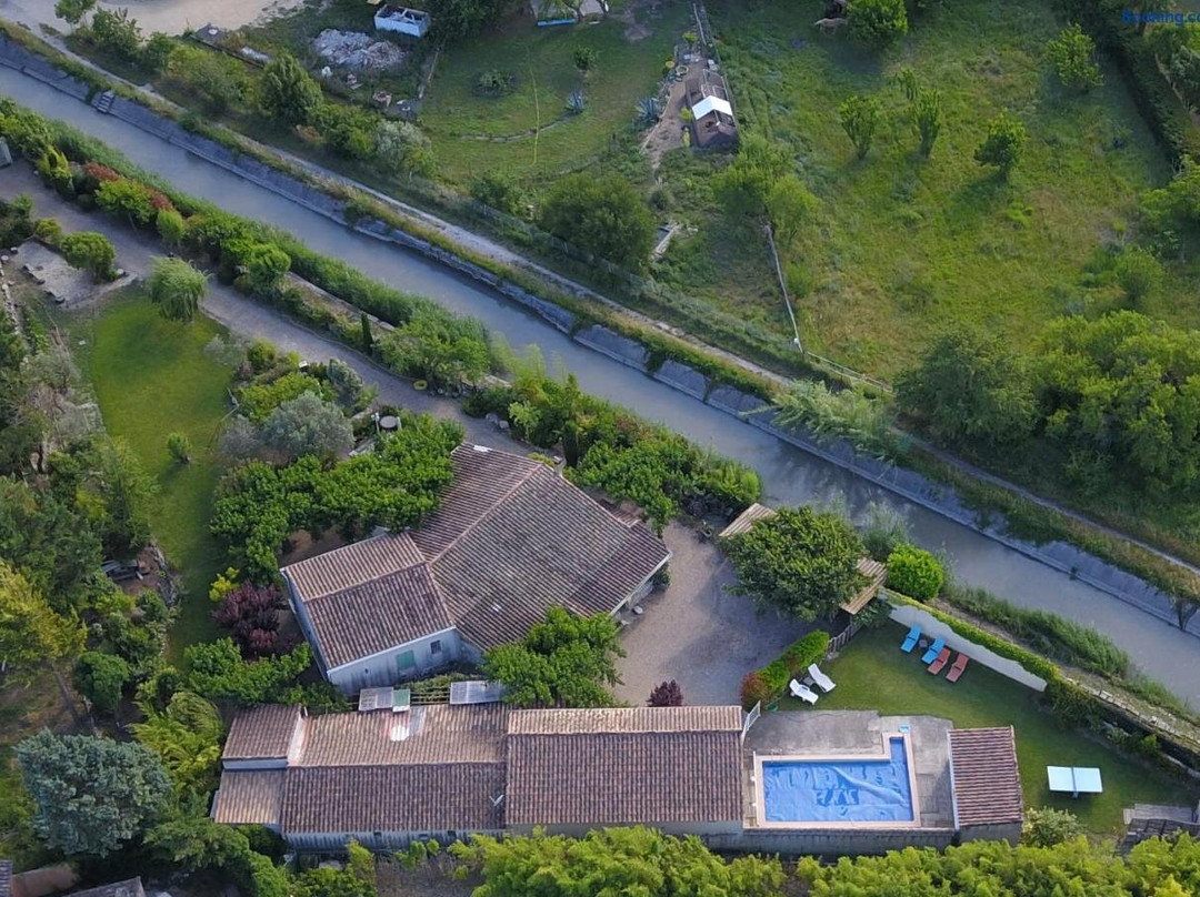 Chambres d'Hôtes Chez Cécile à Lagnes
