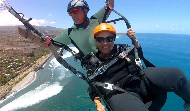 Bourbon Parapente Dé Zîles-圣亮必去景点