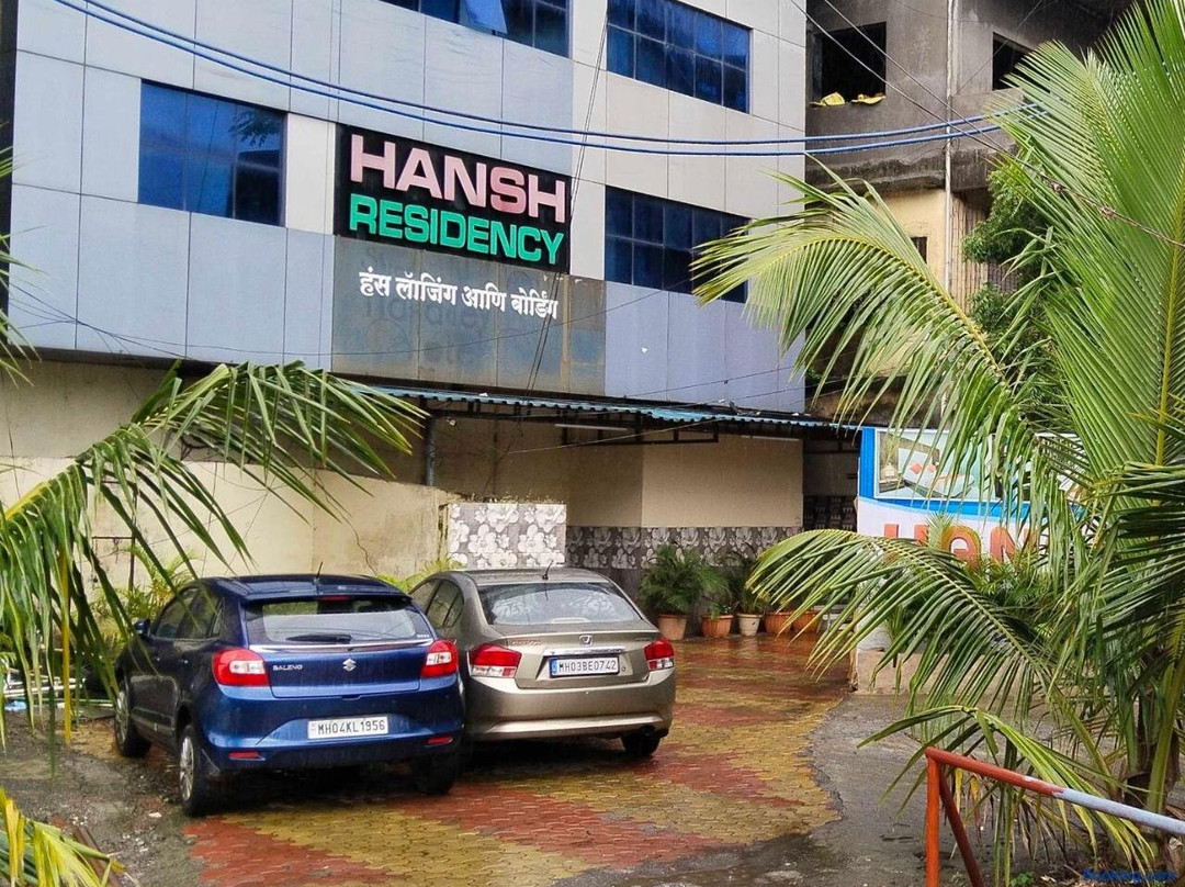 OYO Flagship Hansh Residency