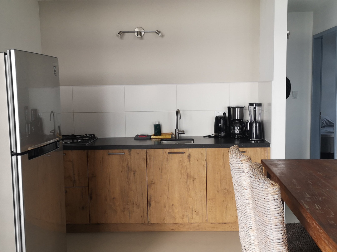 Waterside Apartments主图