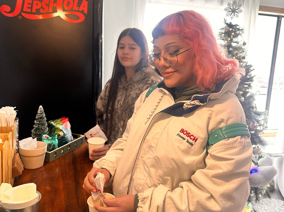 Sierra Blue Hotel & Swim Club主图