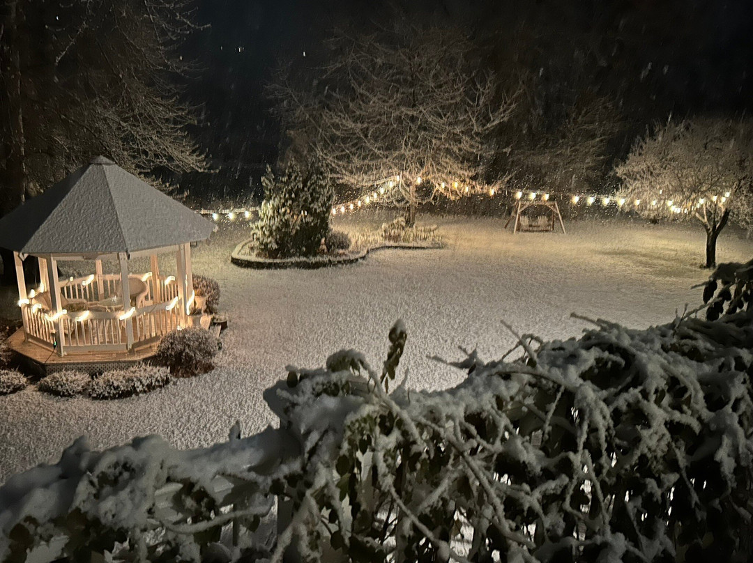 Warm Springs Inn & Winery主图