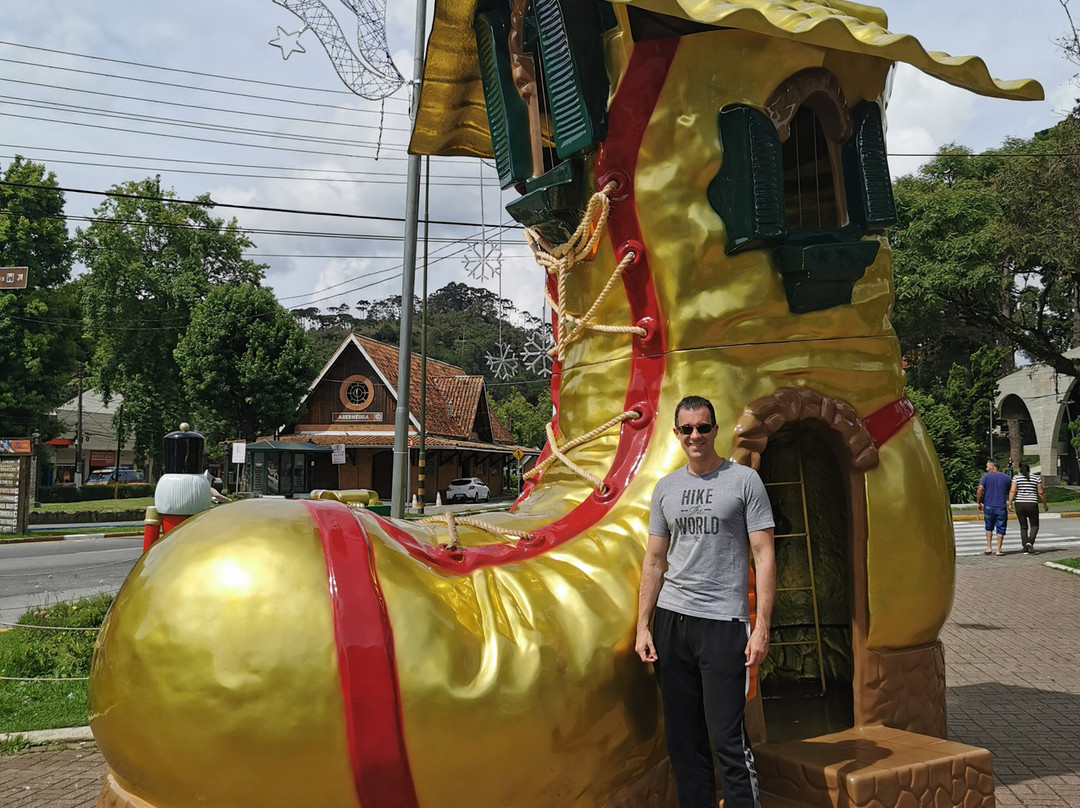 Praça Julio Domingues Pereira-坎普斯－杜若尔当必去景点