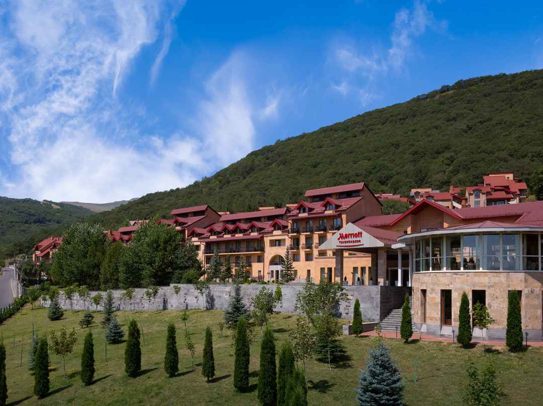 Tsaghkadzor Marriott Hotel主图