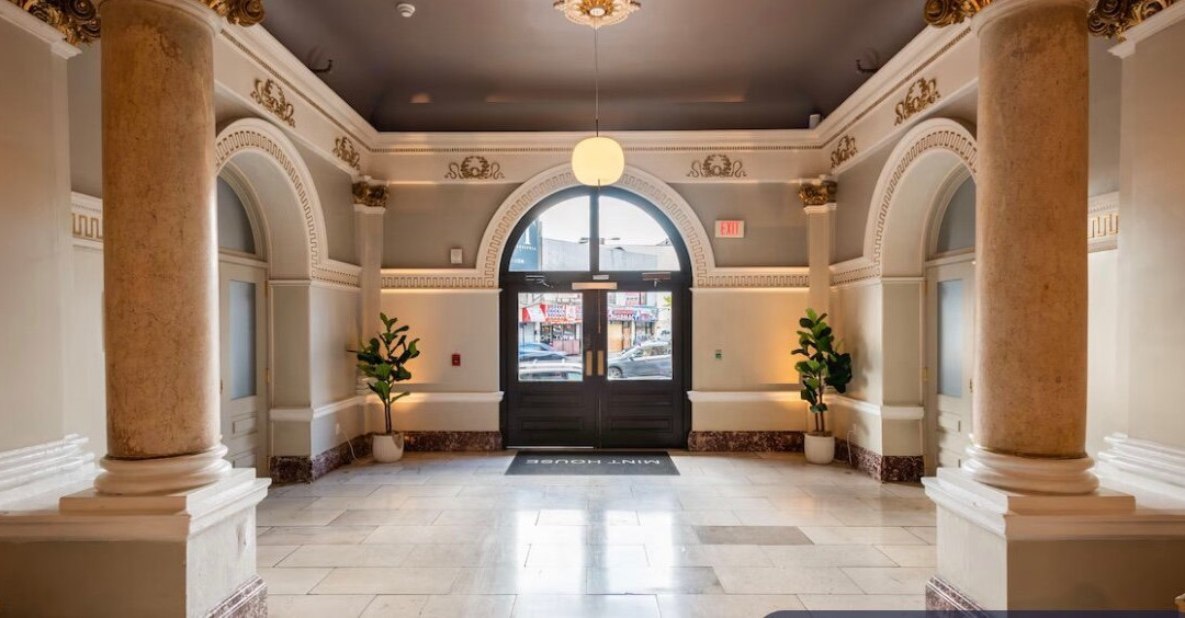 Mint House at The Divine Lorraine Hotel – Philadelphia主图