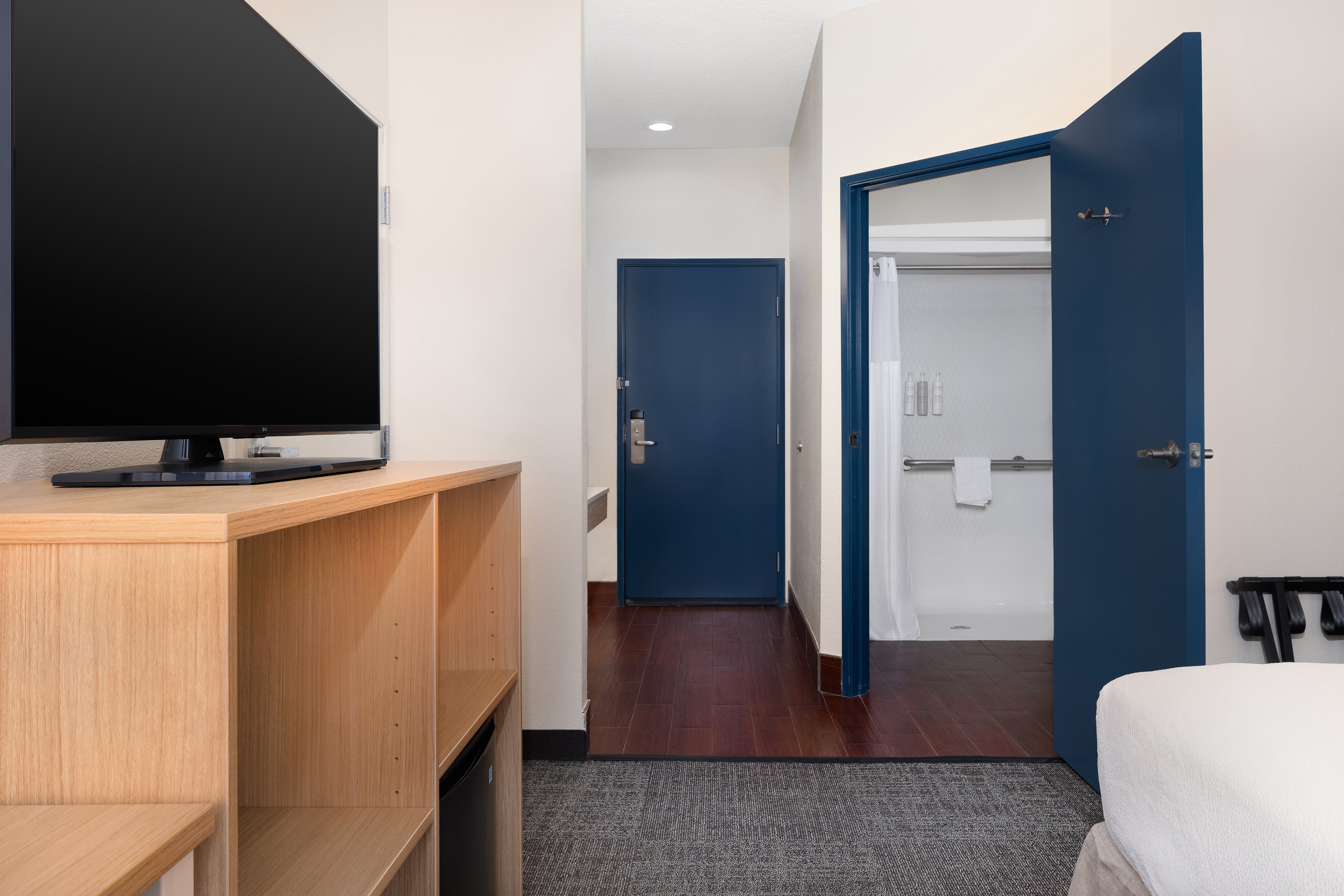 Spark By Hilton Evansville East In-客卧
