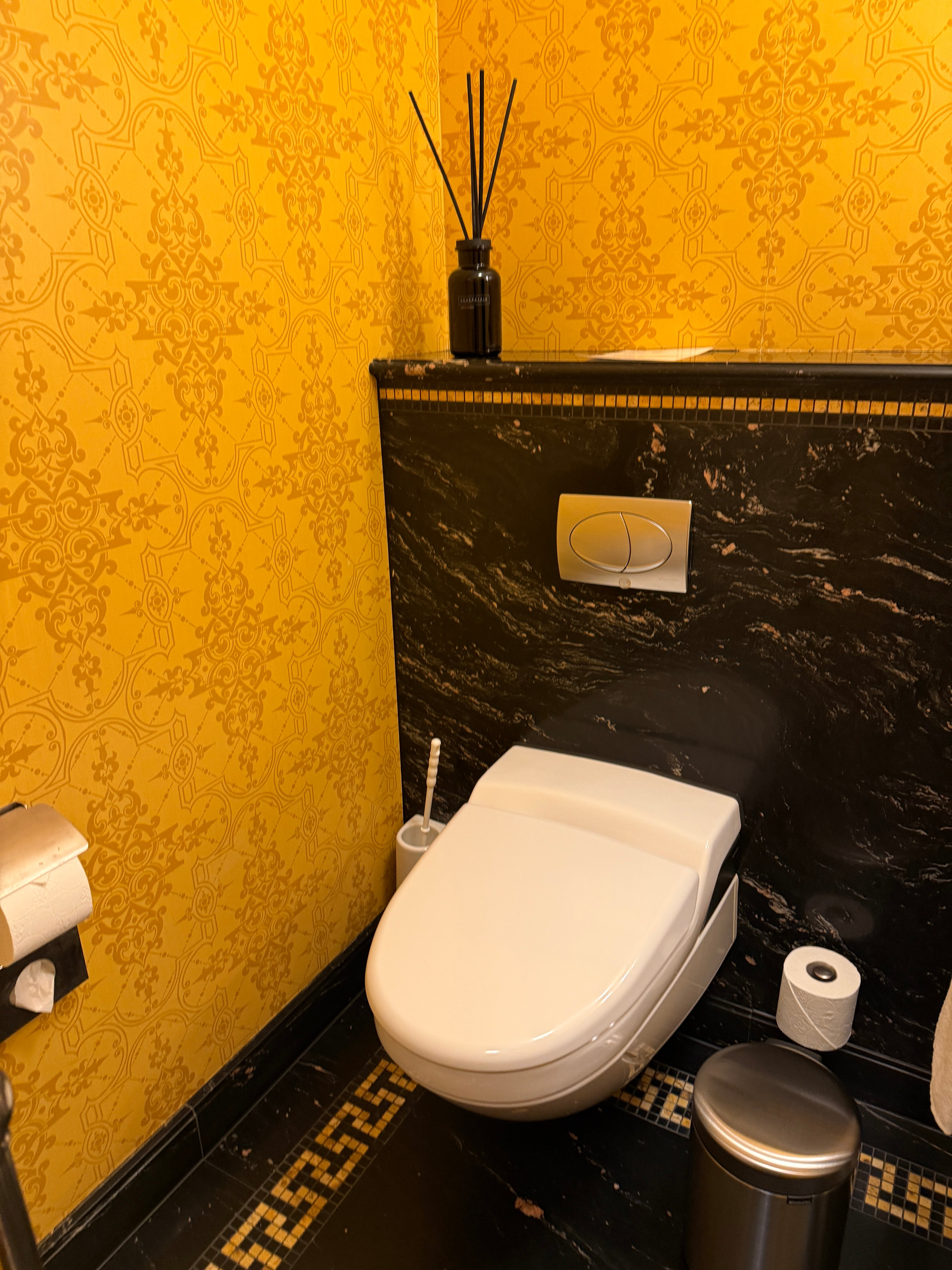 Grand Hotel Les Trois Rois-浴室
