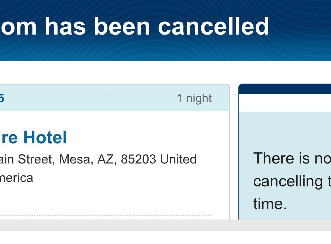 The Azure Hotel主图