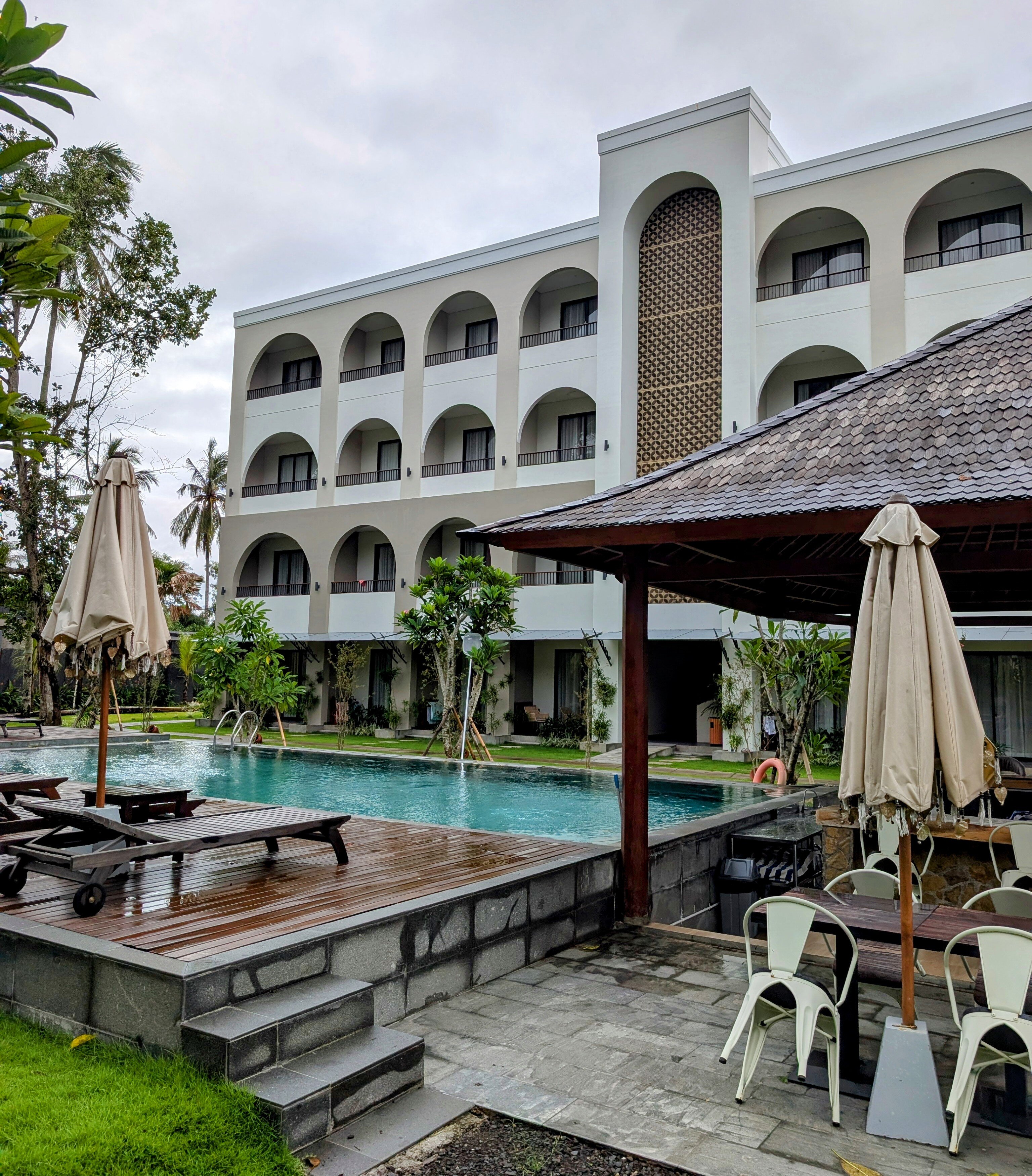 Sima Hotel Lombok-泳池