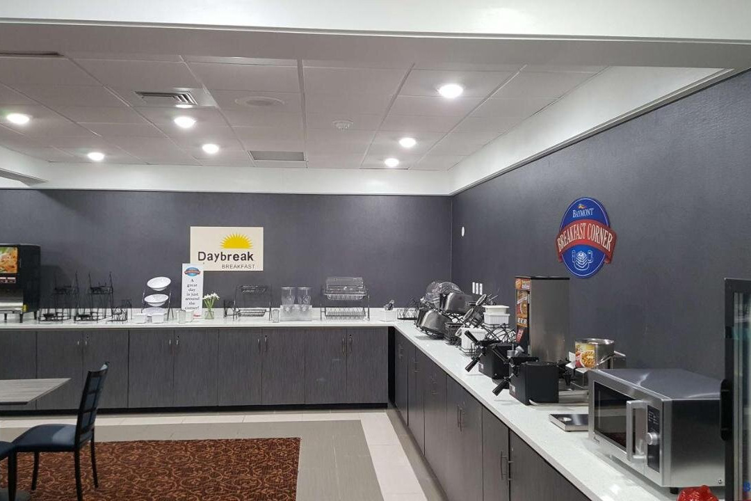 Baymont by Wyndham Grand Rapids Near Downtown