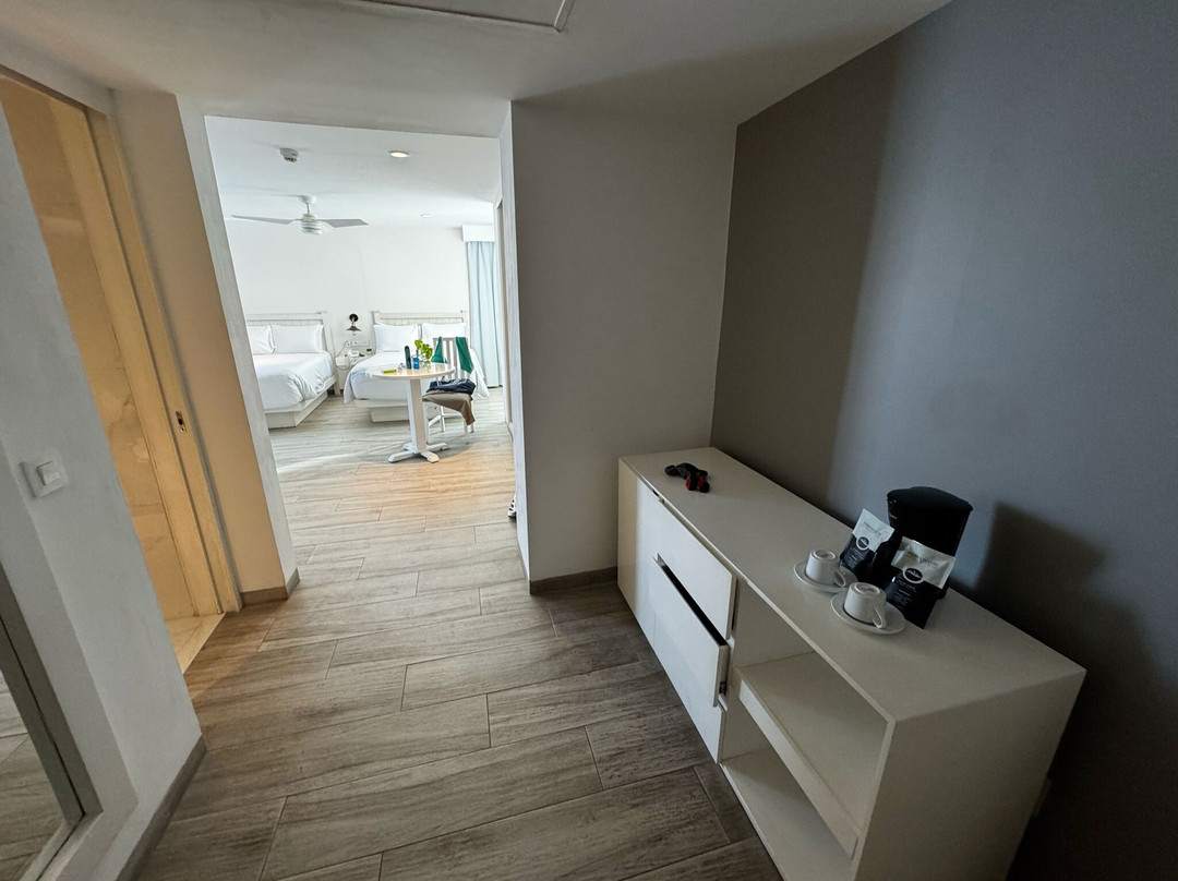 贝尔维尤海滩天堂全包酒店主图