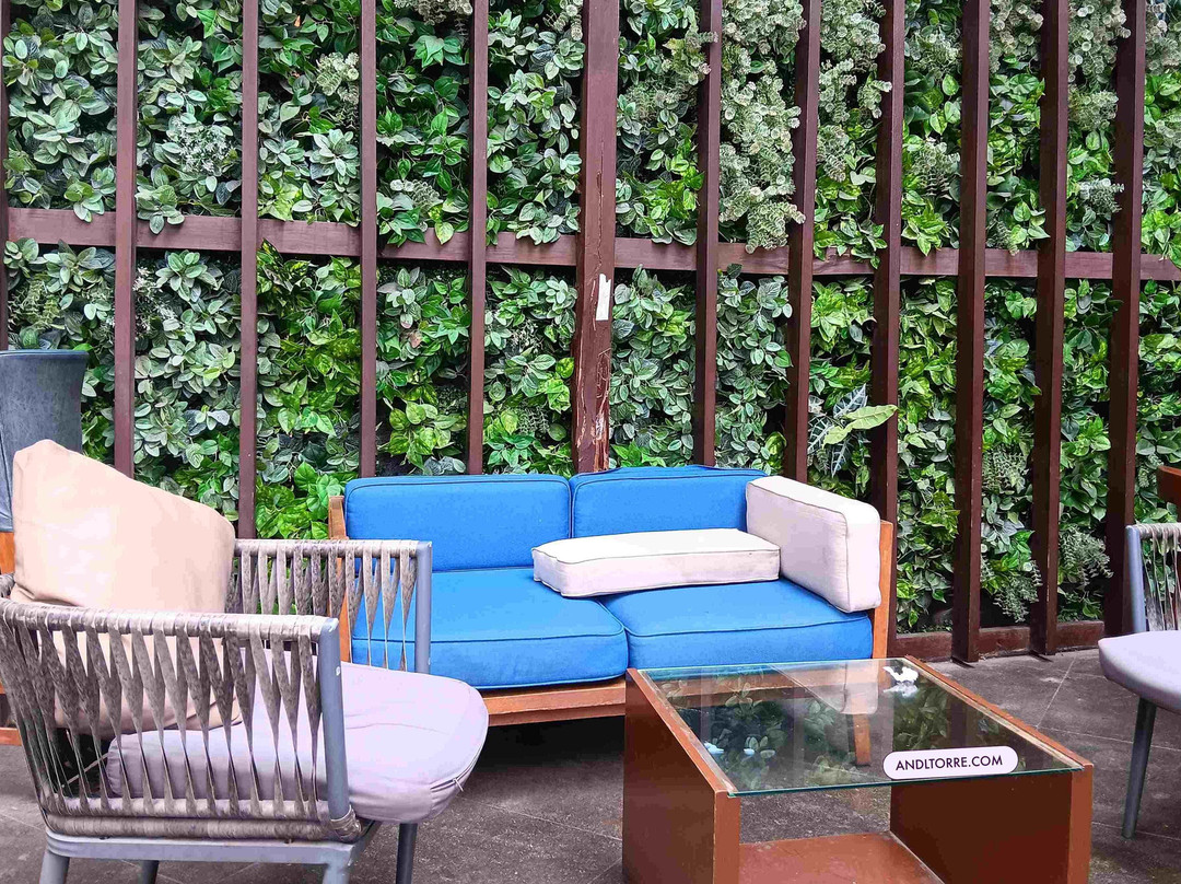 Garden Cafe By Hotel H2o主图