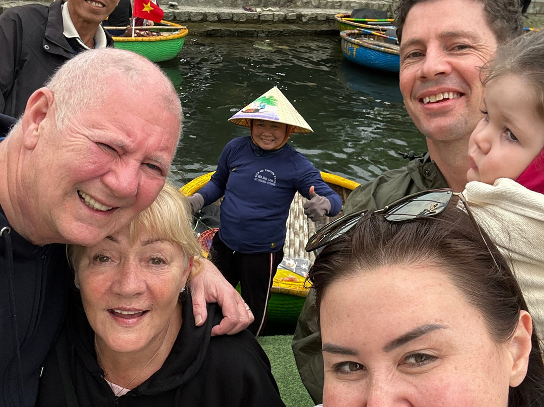 Funtastic Basket Boat Tours & Cooking Class-会安必去景点