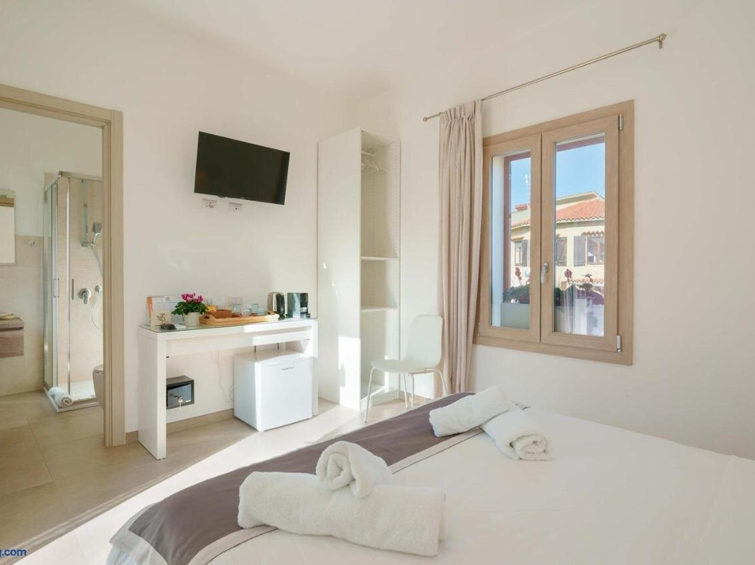 Guest House Deidda - TS Rooms B&B