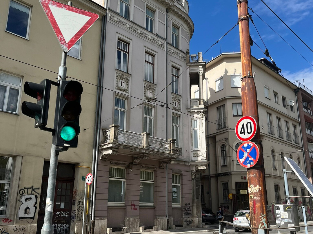 Ćumurija  Bridge-萨拉热窝必去景点