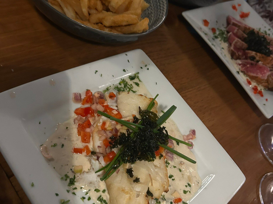 Taverna Raw Bar & Plancha