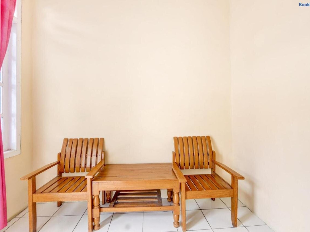 Spot On 90156 Hotel Ramayana