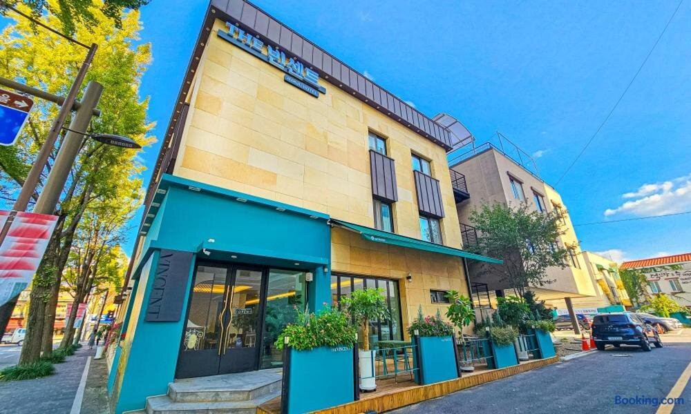 Yihua Hotel