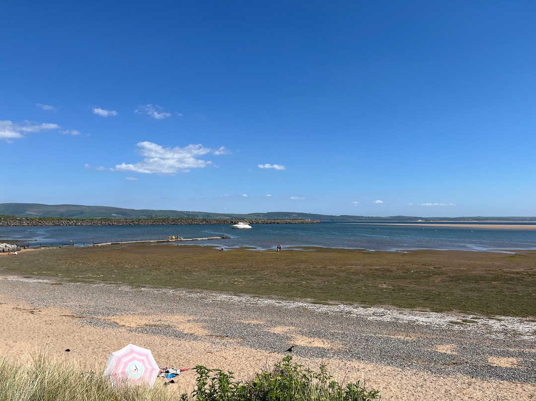 Haverigg Beach景点图片