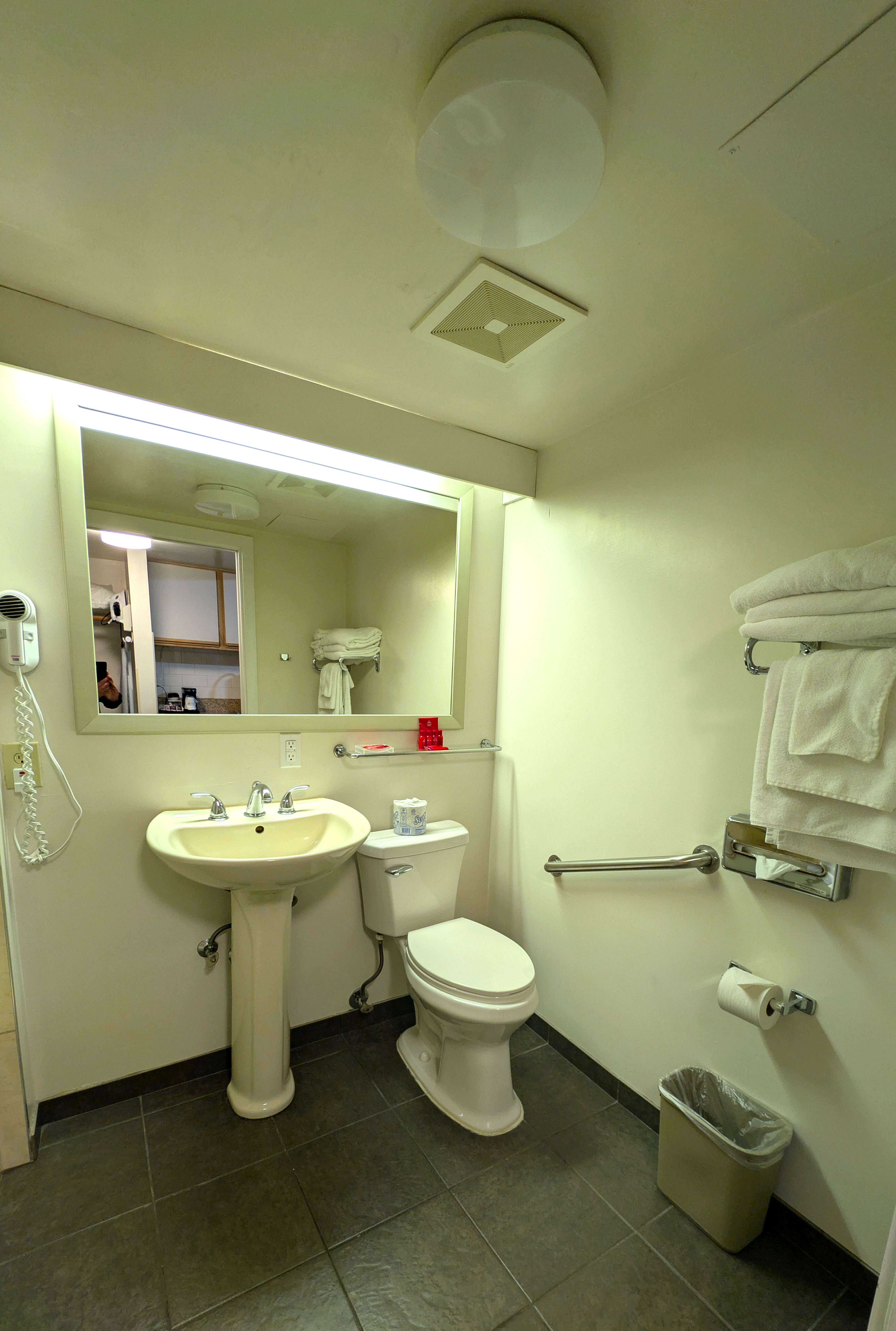 SureStay By Best Western North Vancouver Capilano-浴室