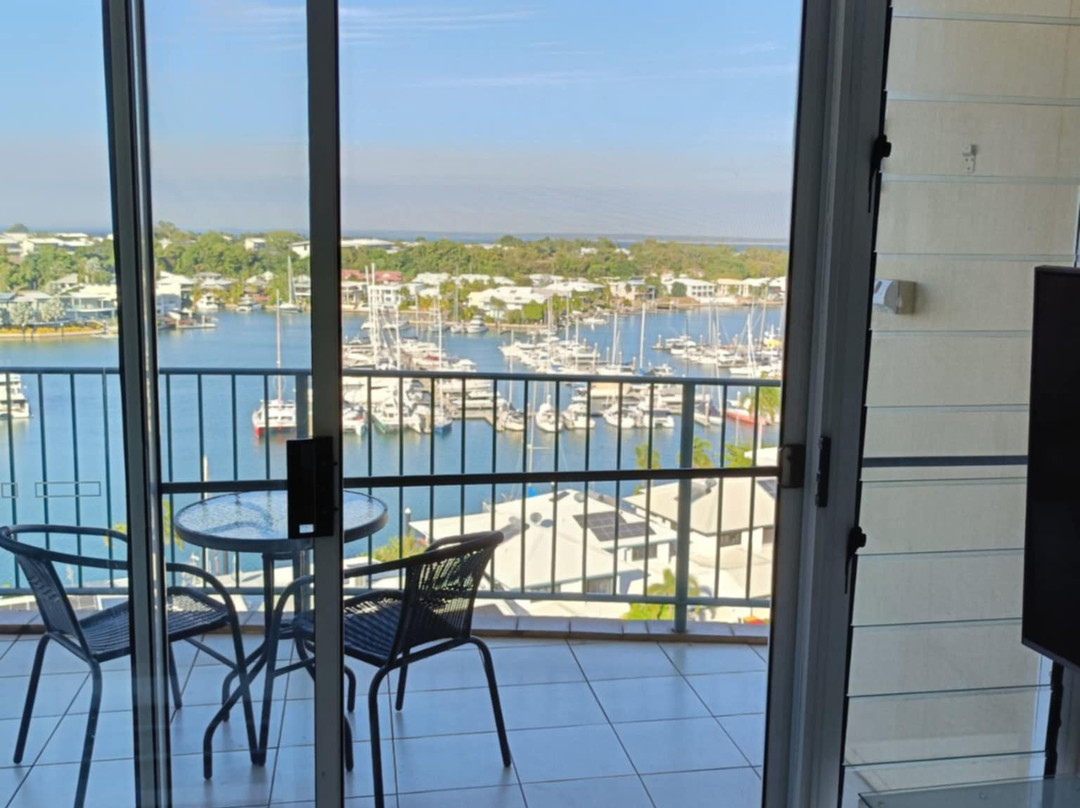 Cullen Bay Resorts主图