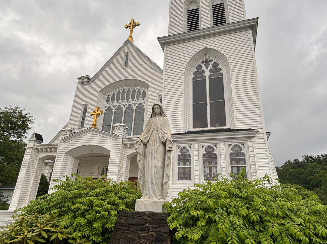 Our Lady Queen of Peace-布斯贝港必去景点