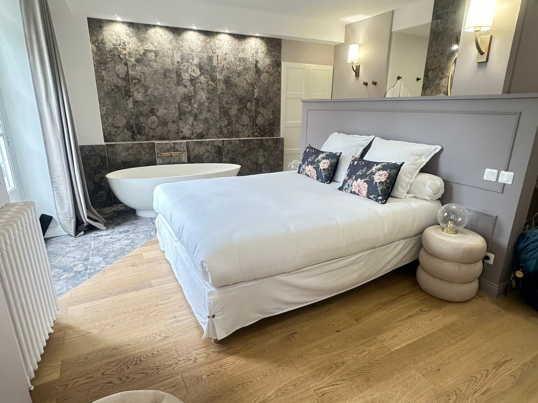 Le Moulin de Salazar主图