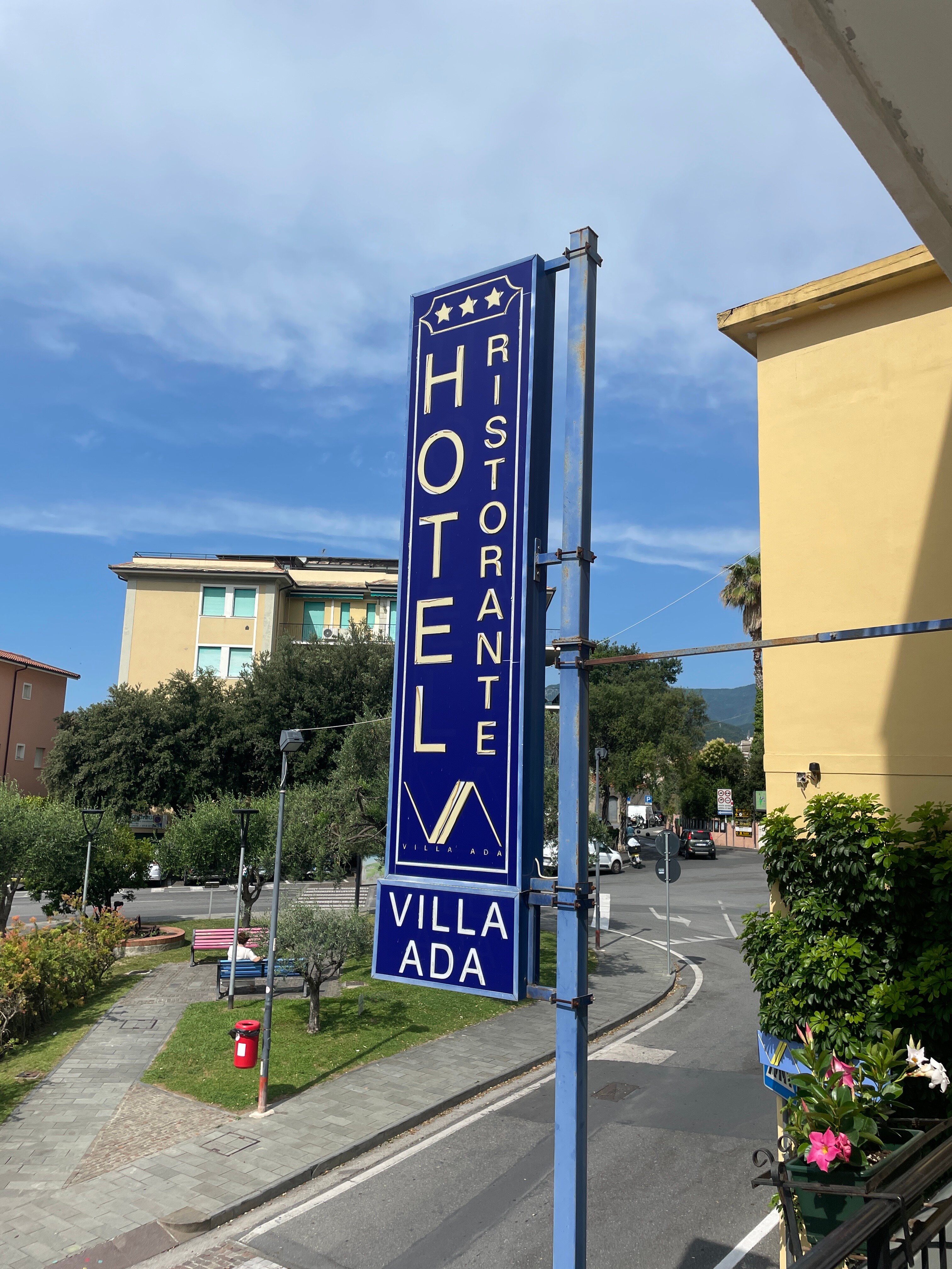 Villa Ada-官方