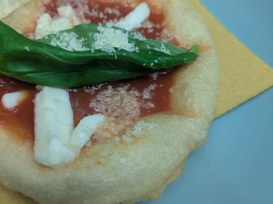 Pizzeria #081 Di Giuliano Cimmino