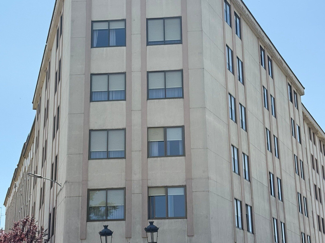 唐卡梅洛酒店主图