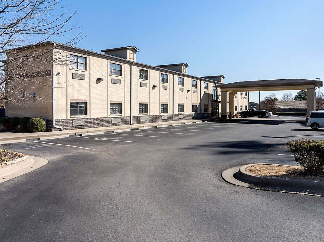 Econo Lodge Inn & Suites Little Rock SW
