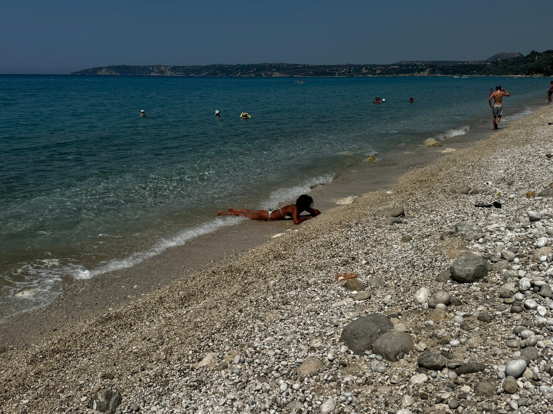 Lourdas (Lourdata) Beach-Lourdata必去景点