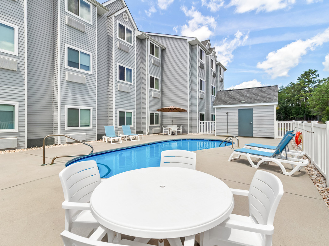 Quality Inn Shallotte Near Ocean Isle Beach主图