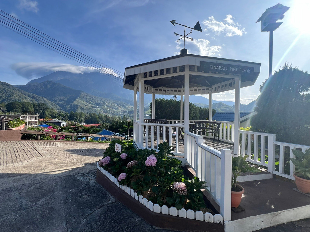 京那巴鲁松度假村主图