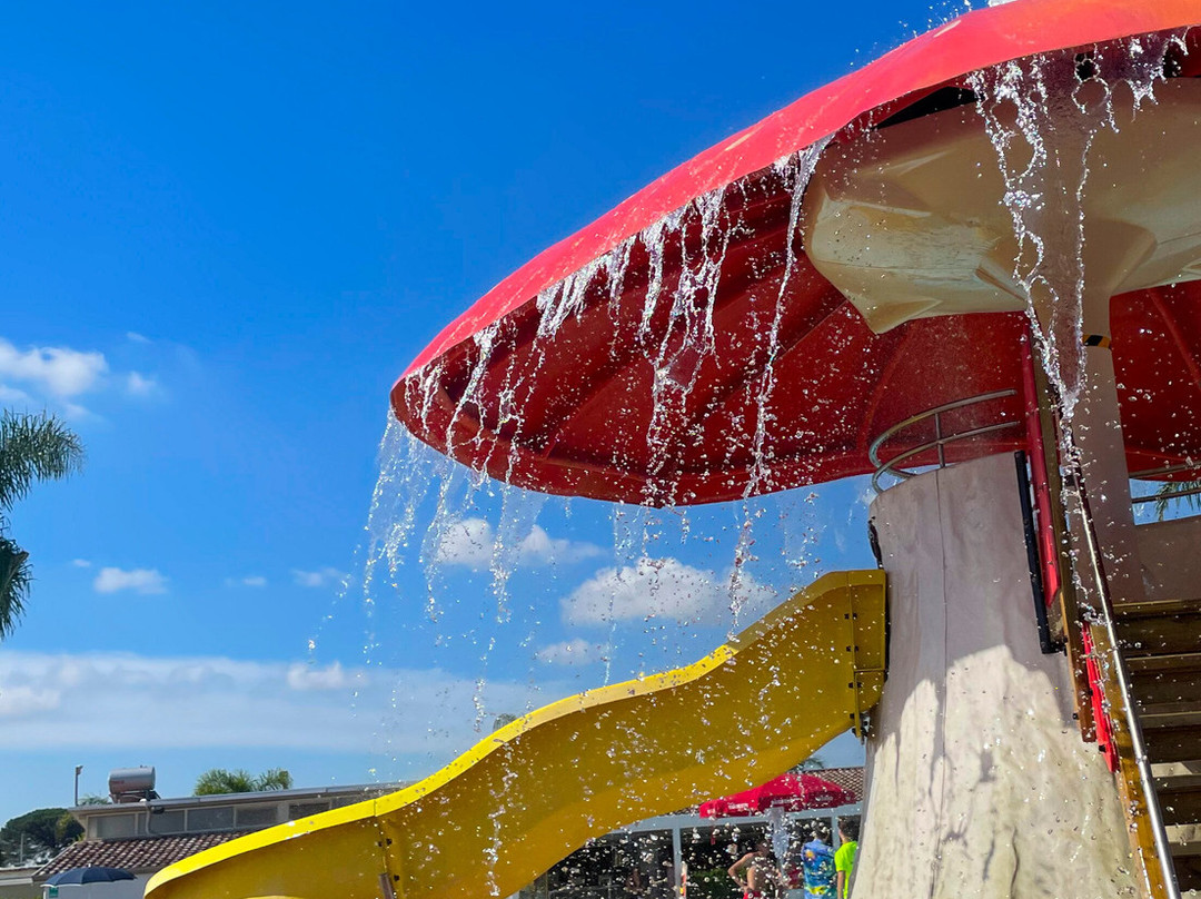 Free Time Acquapark-Giugliano in Campania必去景点