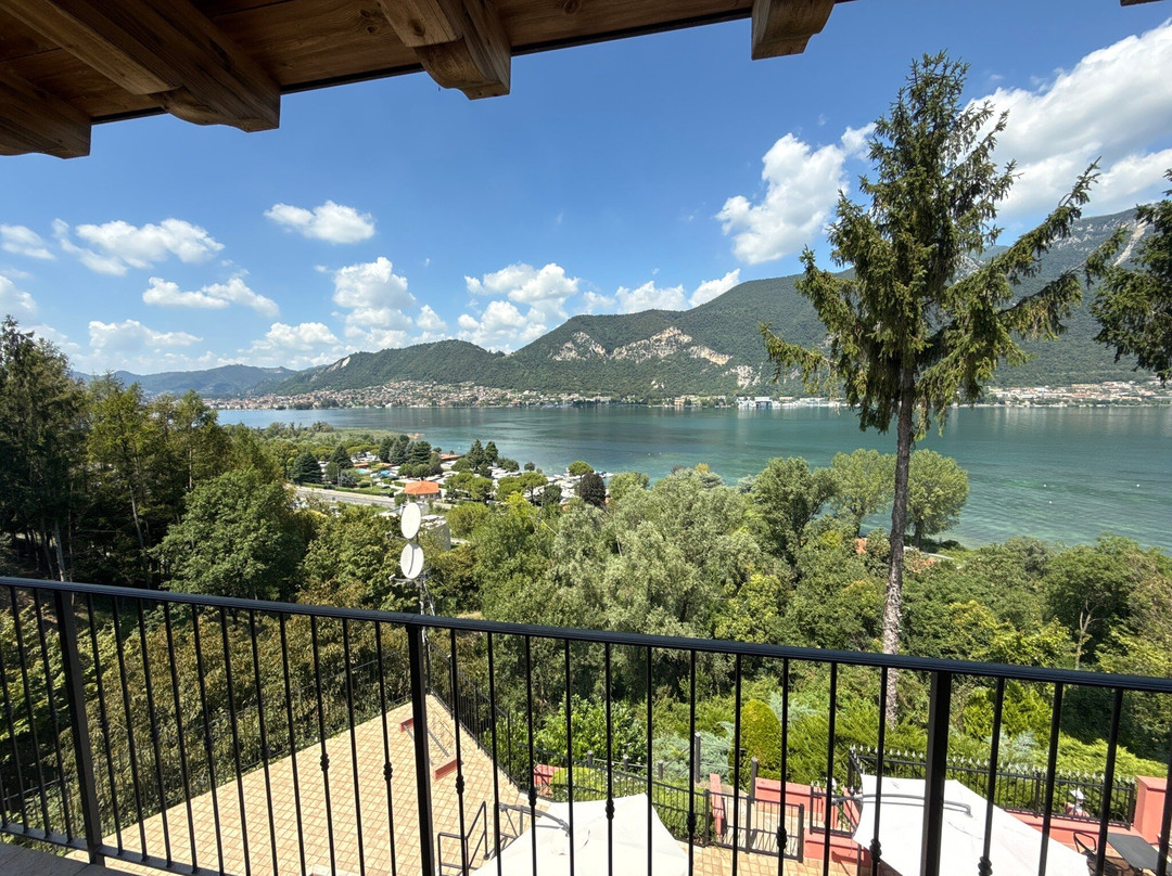 Empire Resort Hotel主图