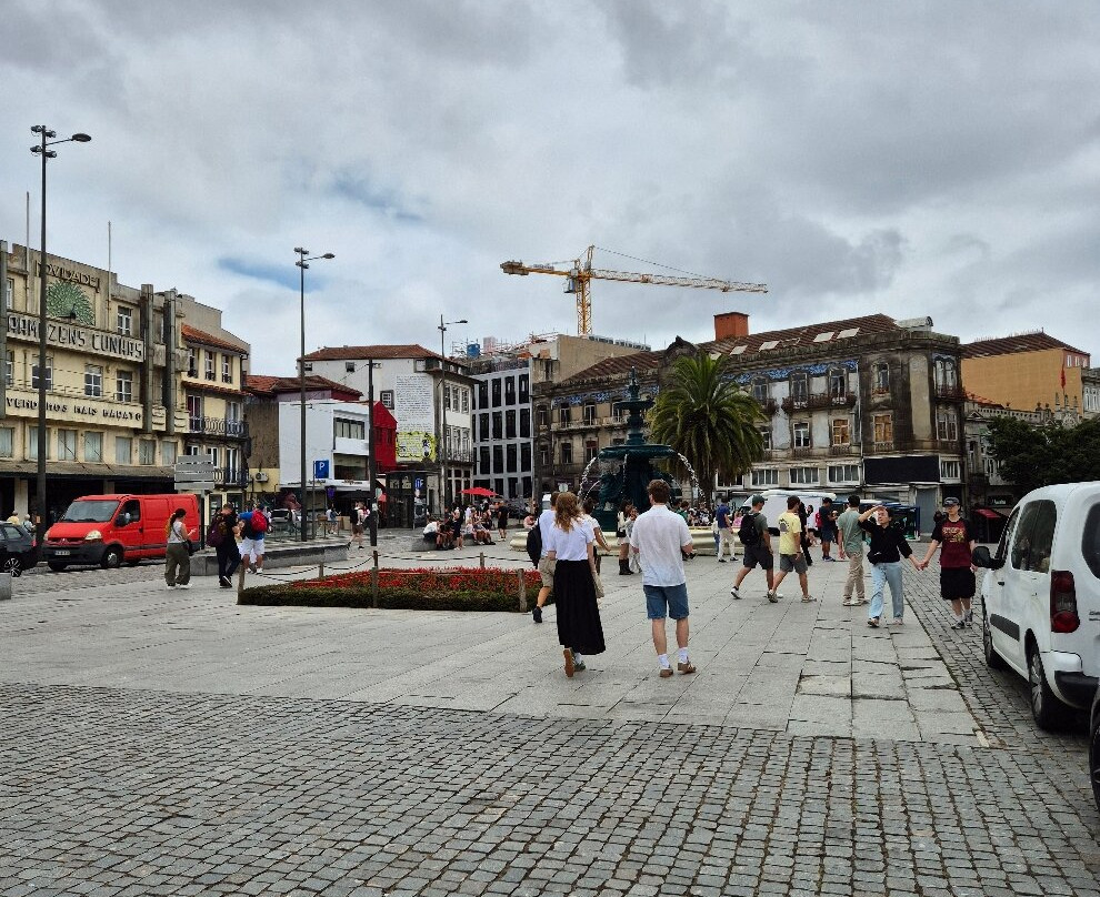 Praça Gomes Teixeira-波尔图必去景点