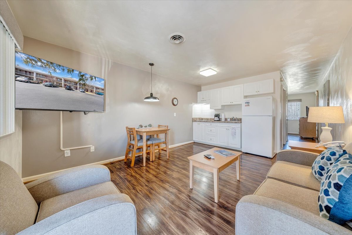 Affordable Corporate Suites-客卧