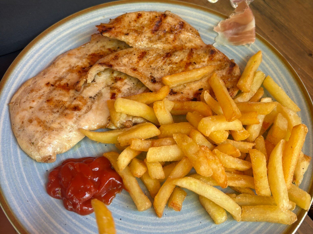 Radmanove Mlinice-奥米斯必去景点