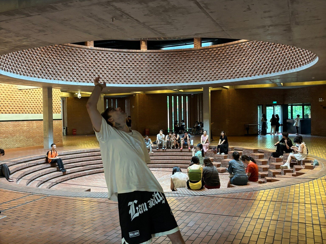 红砖美术馆-北京市必去景点