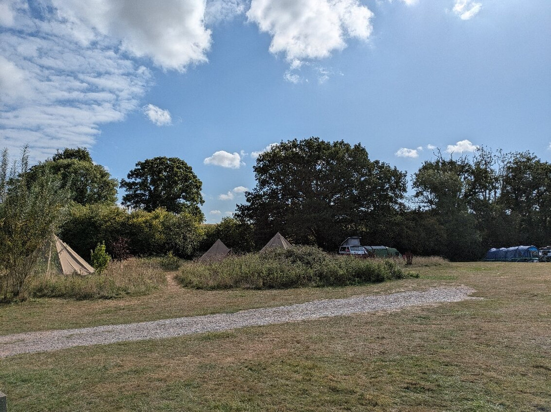 Gaggle Of Geese Pub & Shepherd Huts