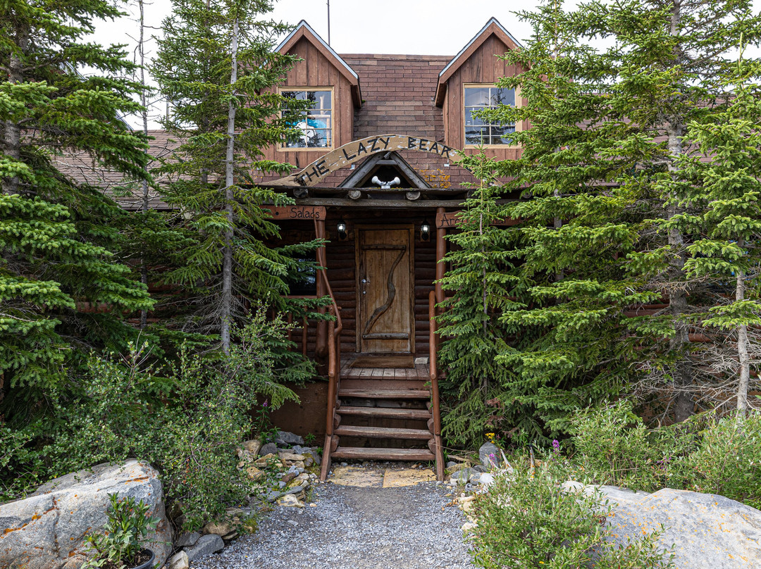 Lazy Bear Lodge主图