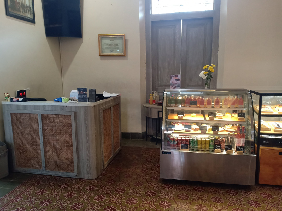 Canting Londo Kitchen