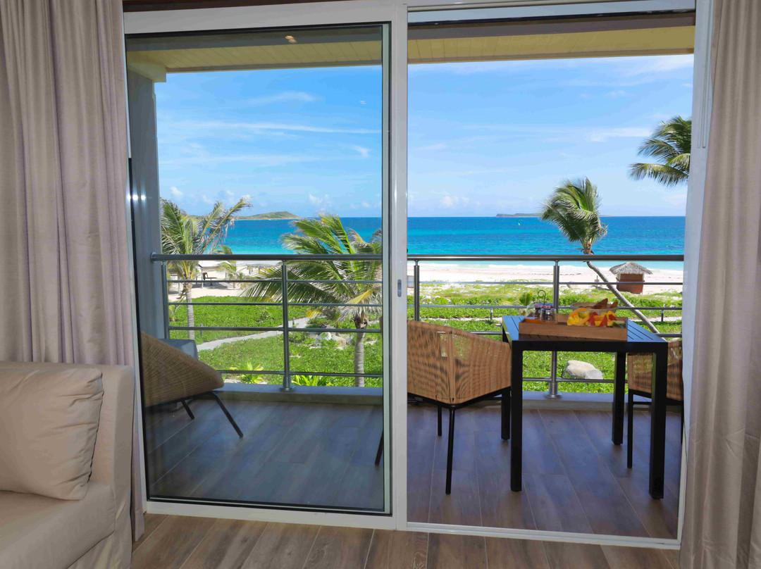 Orient Beach Hotel主图