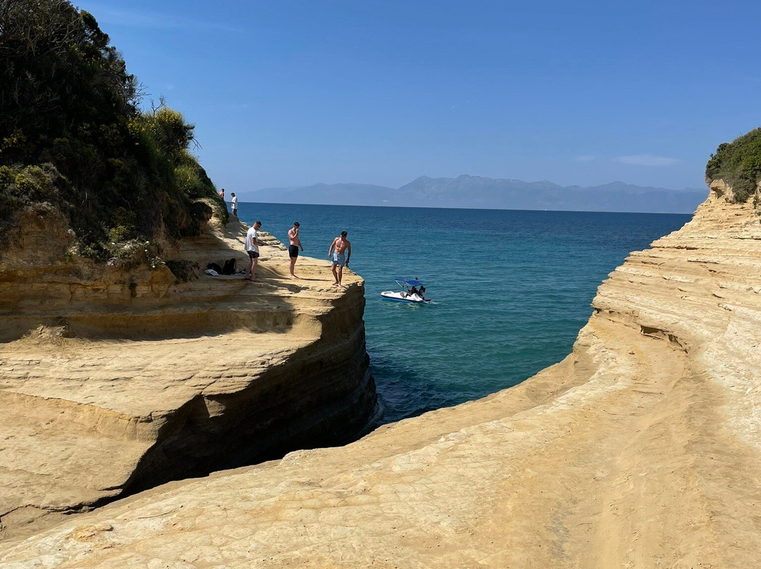 Helga Holidays-科孚必去景点