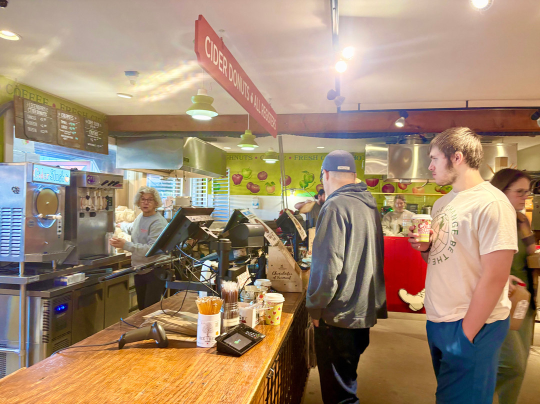 Cold Hollow Cider Mill-Waterbury Center必去景点