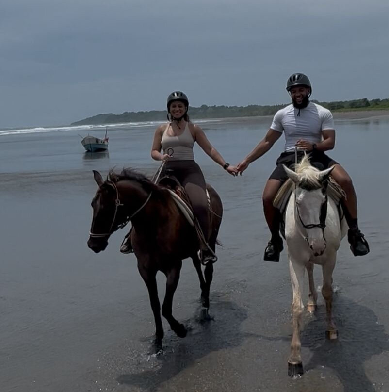 CR Beach Barn-Esterillos Este必去景点