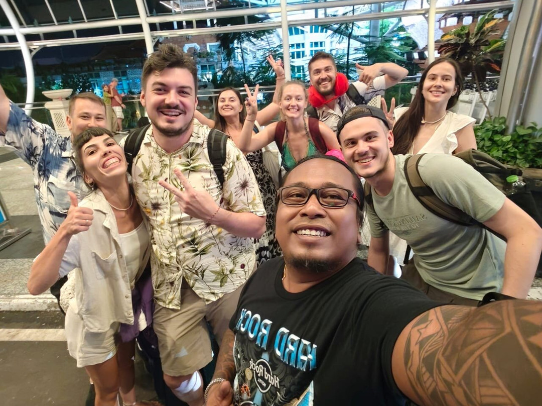 Bob Bali-罗威那海滩必去景点