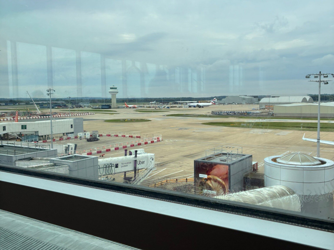 Plaza Premium Lounge Gatwick North Departures-霍利必去景点