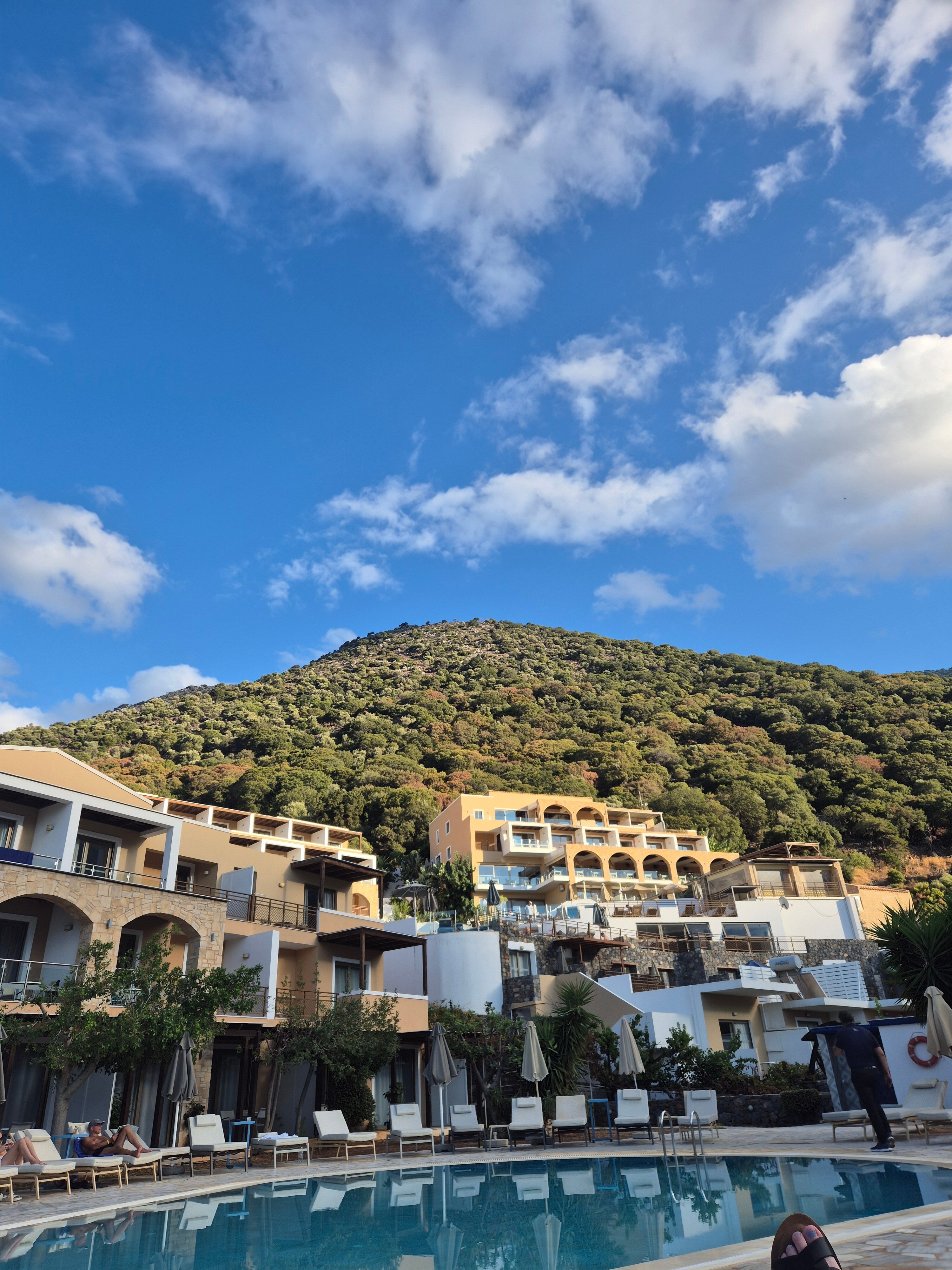 费里昂套房温泉度假酒店-泳池